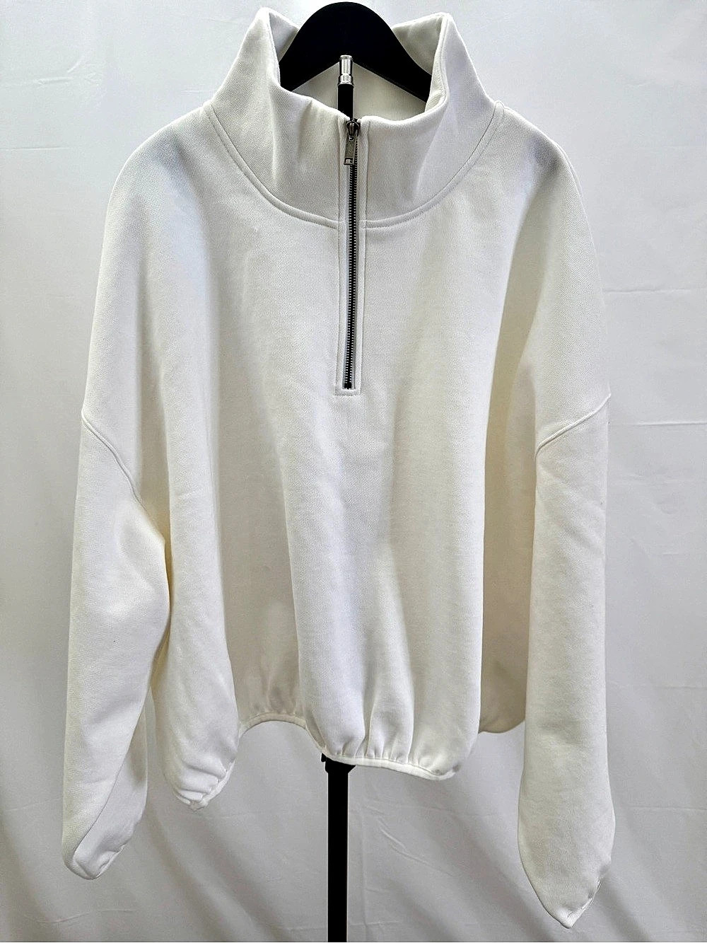 KBB White Half-Zip Sweatshirt Size 3X NWT